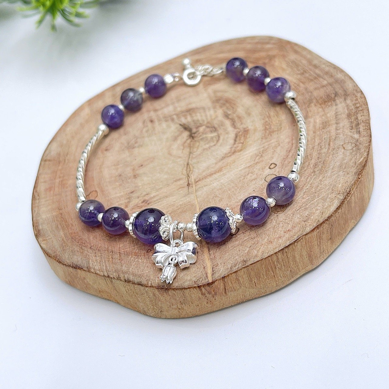 Vòng Tay Thạch Anh Tím Mix Charm Bạc – Thanh Lịch & Tinh Tế 💜✨